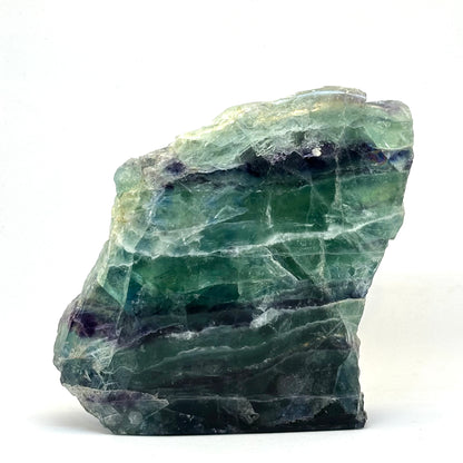 Rainbow fluorite mountain, ena sidan polerad - 11,5 cm