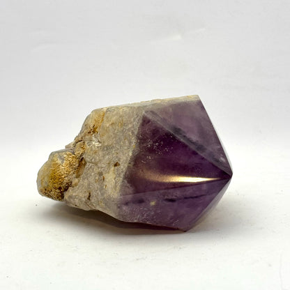 Amethystspitze / Natursockel, polierte Oberseite - 9 cm