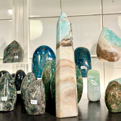 Smithsonite obelisk - 22 cm