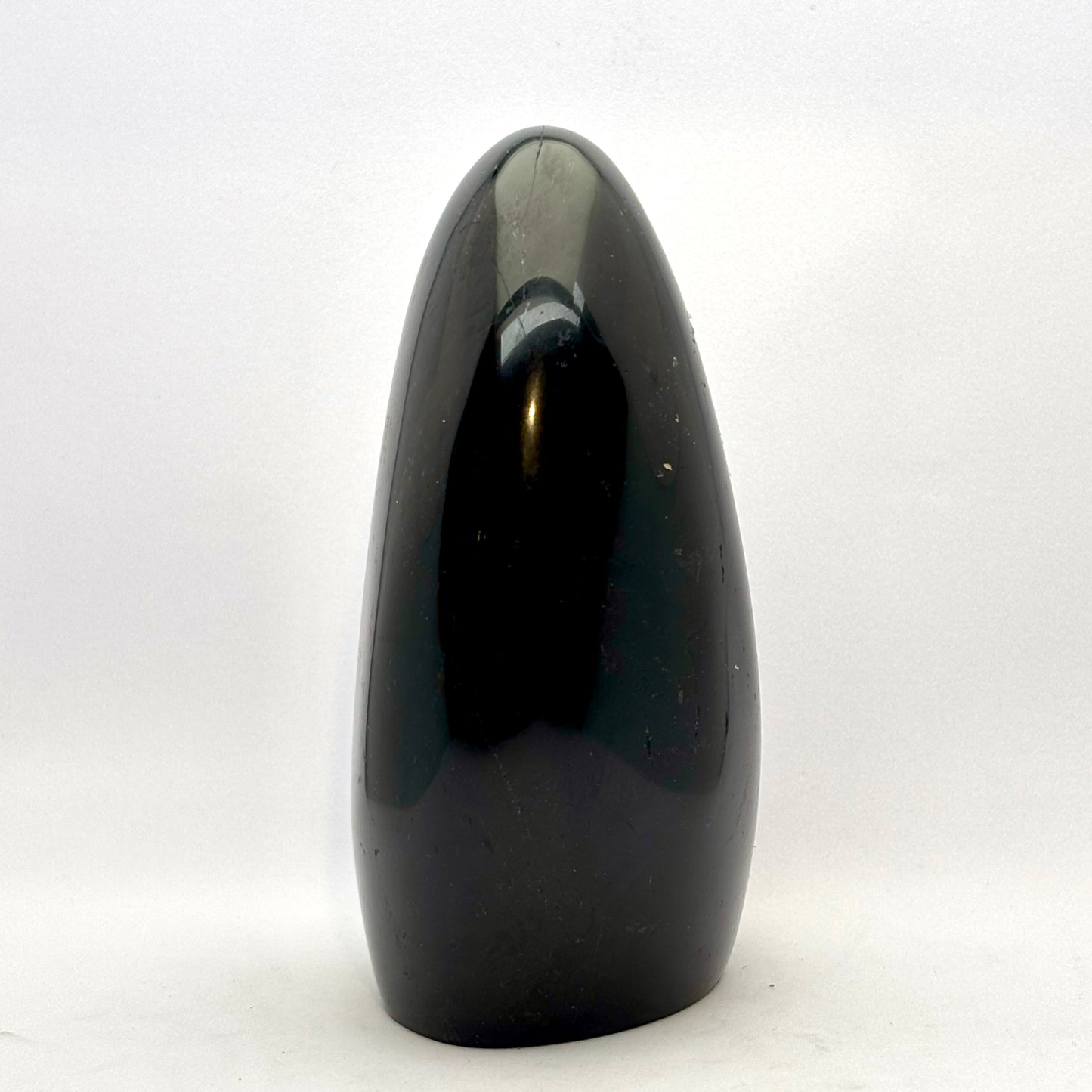 Schwarze Turmalin Skulptur 12 cm Schwarze Turmalin Skulptur 12 cm