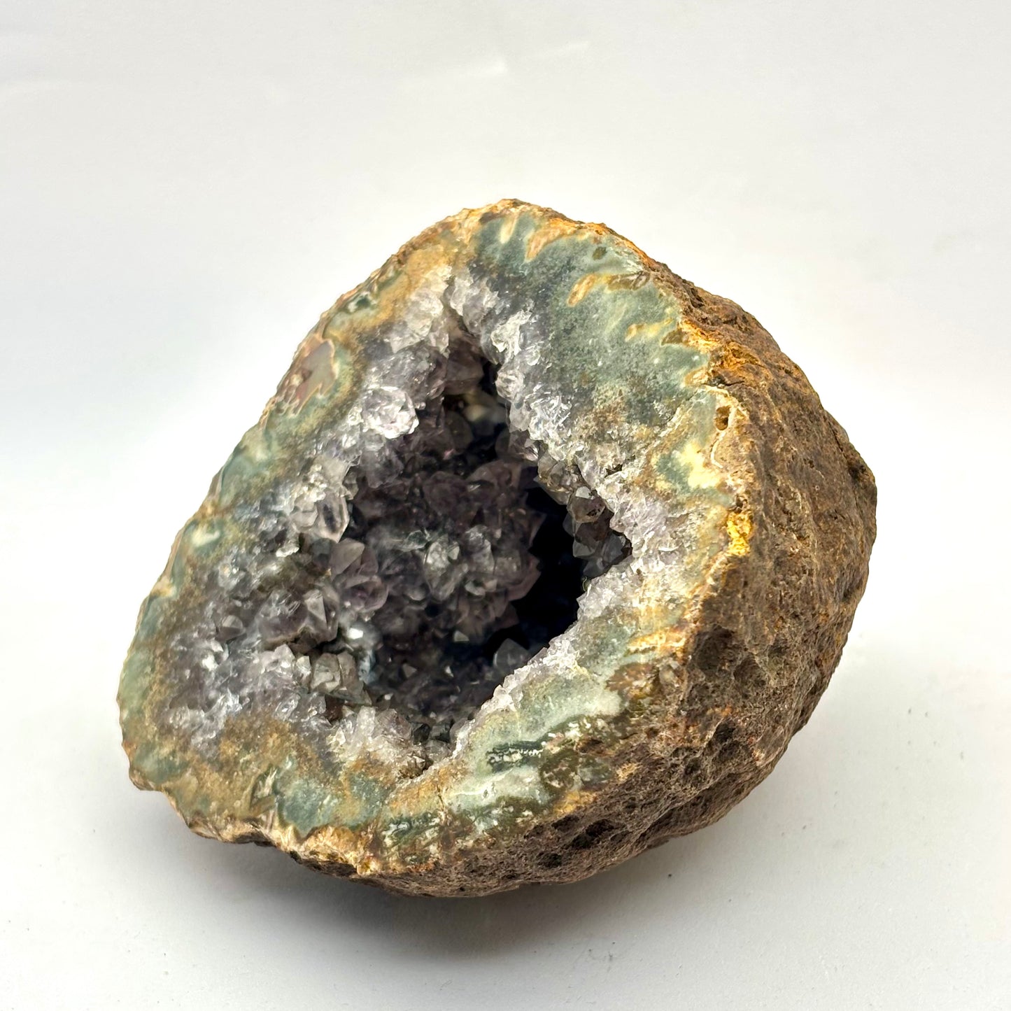 Amethyst-Geode, poliert Amethyst-Geode, poliert