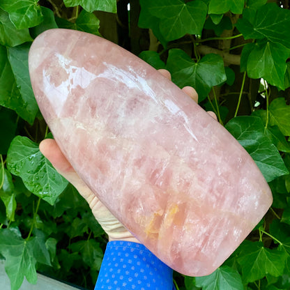 Rose Quartz Menhir - 26 cm, 4,9 kg