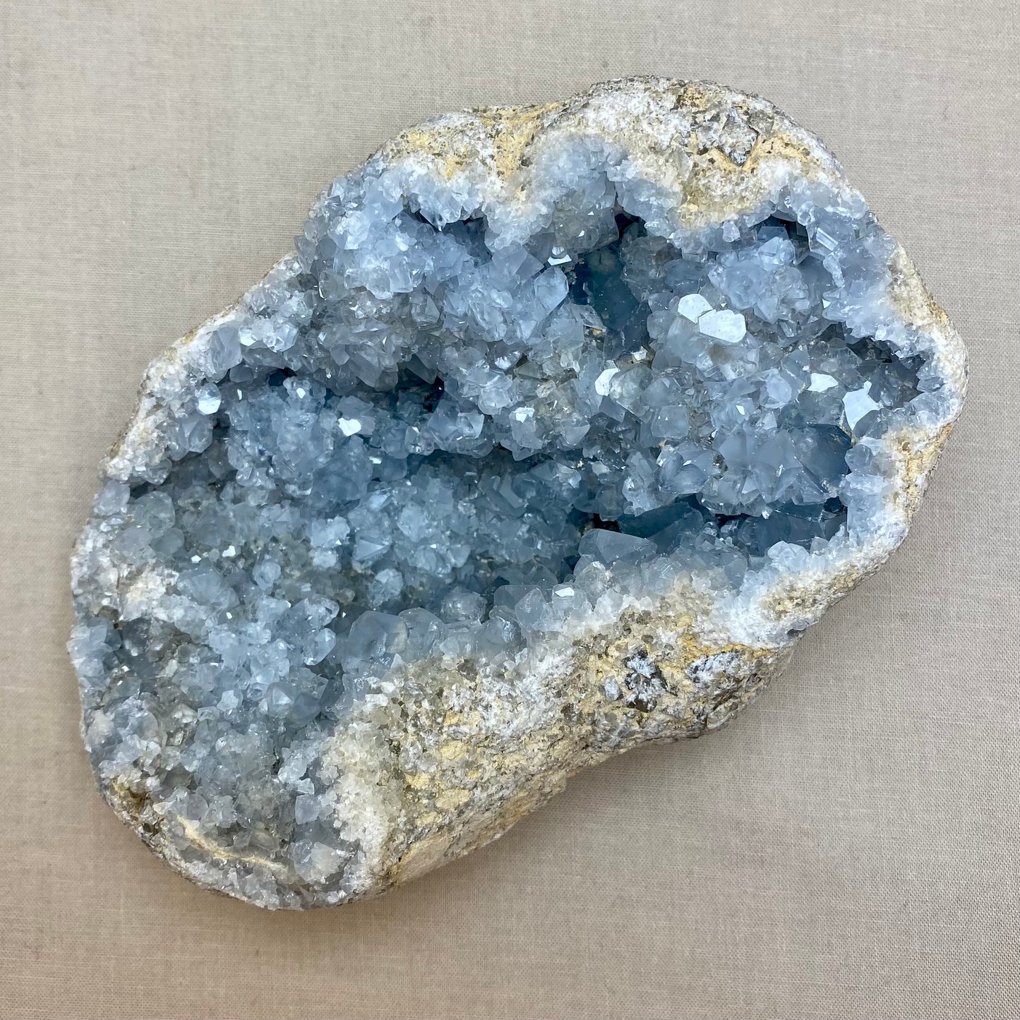 Celestite geode fragment 1.409 gram Celestite geode fragment 1.409 gram