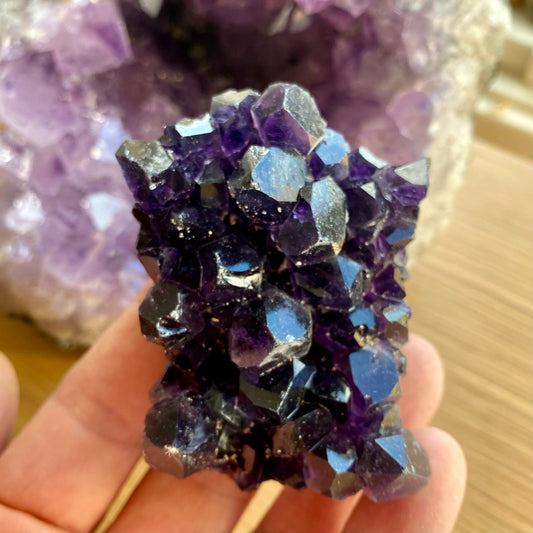 Billede af Amethyst Cluster, dunkel 7 cm