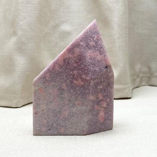 Billede af Thulite skulptur 8 cm