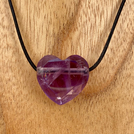 Billede af Amethyst facettierte Herzkette