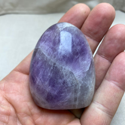 Amethyst Skulptur 5,5 cm