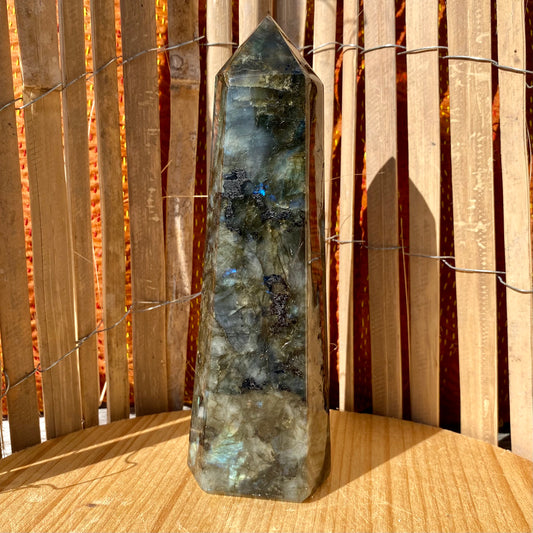 Billede af Labradorit Obelisk / Turm 17 cm