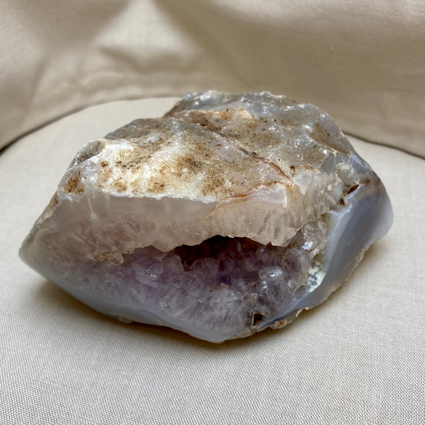 Amethyst Achat Geode, poliert 10,5 cm Amethyst Achat Geode, poliert 10,5 cm