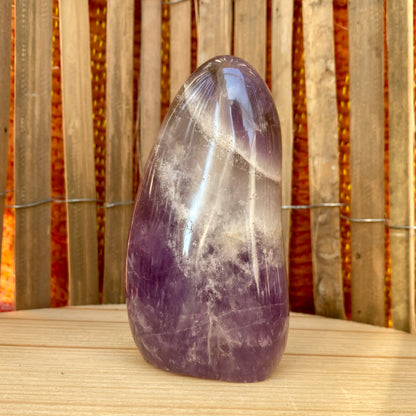 Chevron-Amethyst-Skulptur 11 cm