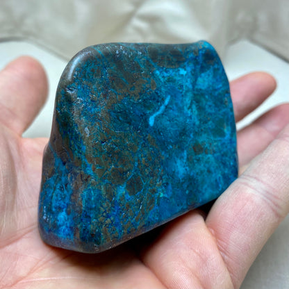 Shattuckite rå/lätt polerad 7 cm