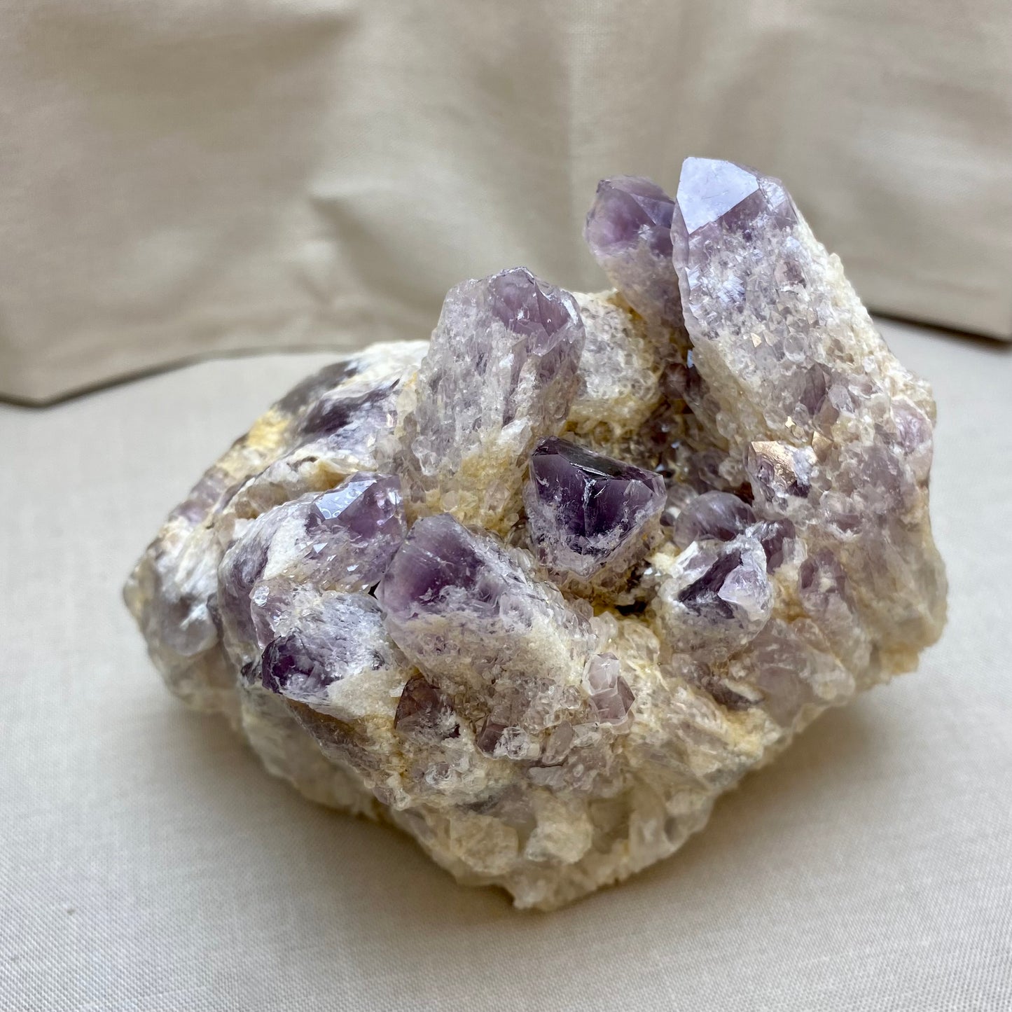 Amethyst-Cluster aus Zucker 10 cm Amethyst-Cluster aus Zucker 10 cm