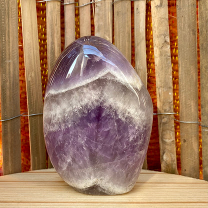 Chevron-Amethyst-Skulptur 11,5 cm